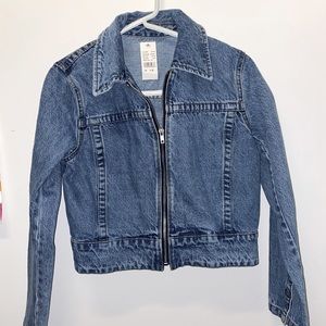 Cropped PacSun dark wash jean jacket